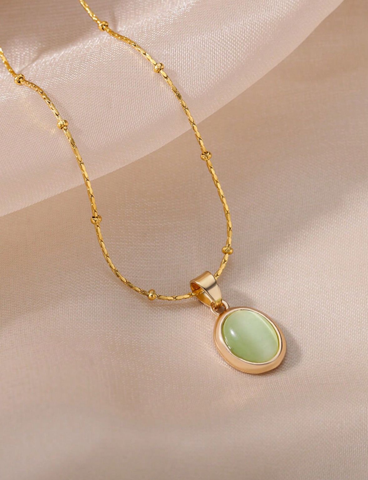 COLLAR CON PEDRERIA