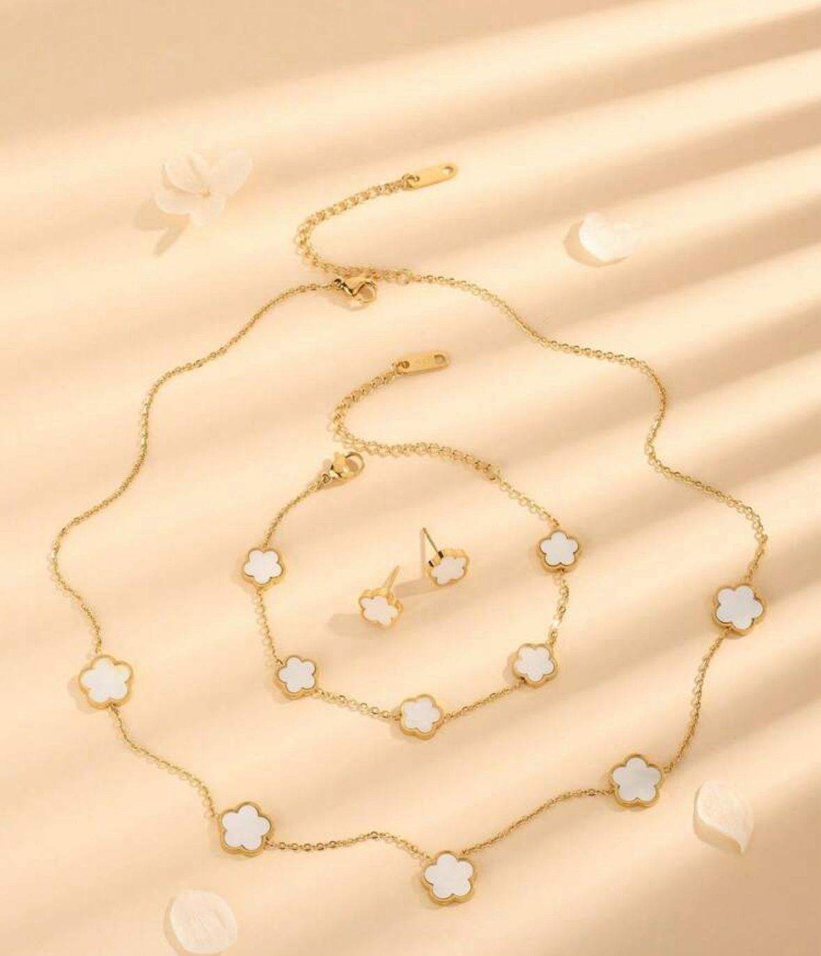 TRIO DE COLLAR VAN CLEEF BLANCO