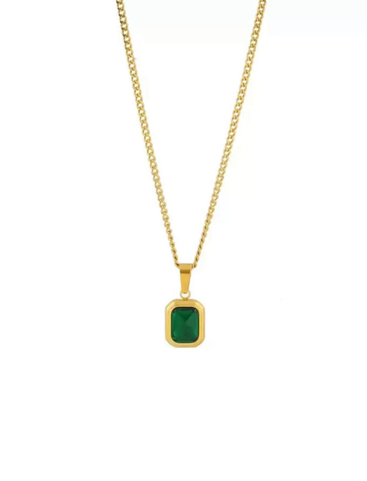 COLLAR CON PIEDRA CUADRADA