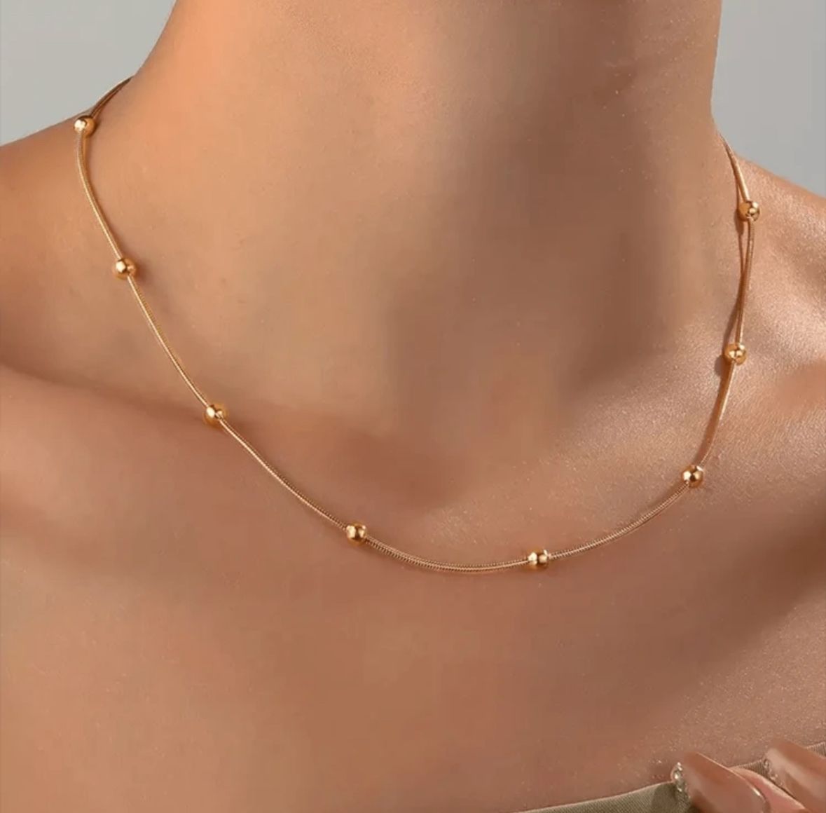 COLLAR MINIMALISTA
