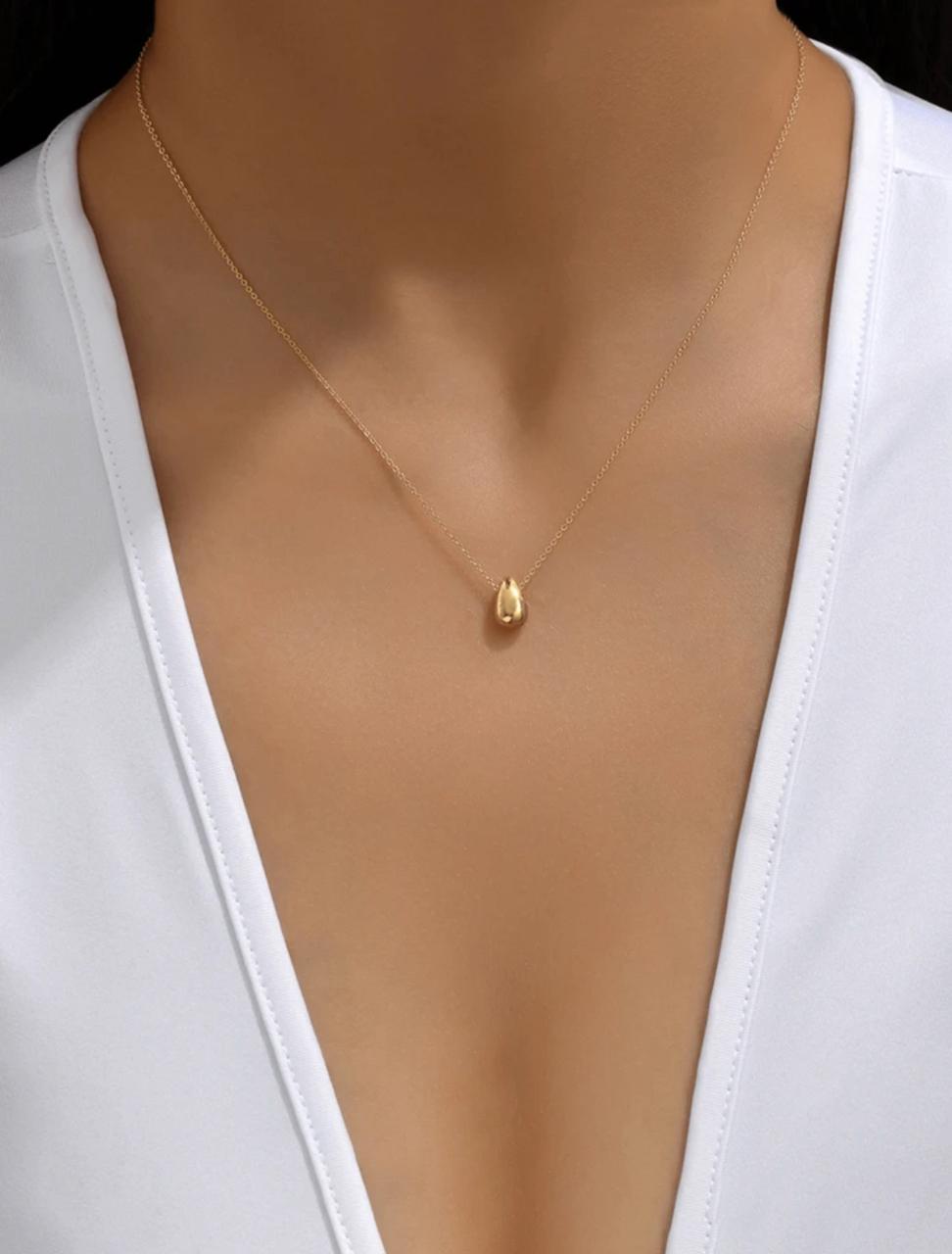 COLLAR EN GOTA