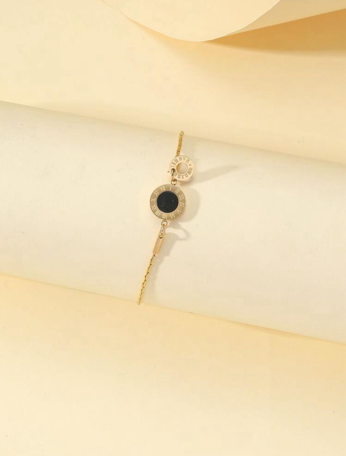 PULSERA CON PIEDRA NEGRA
