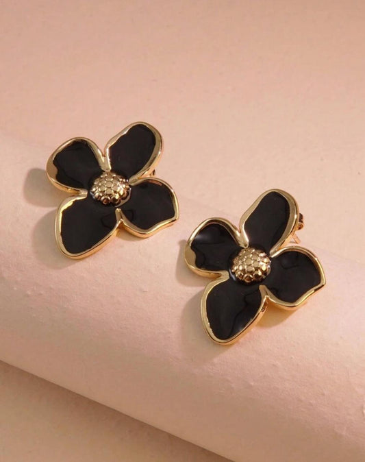 ARETES FLOR NEGRO